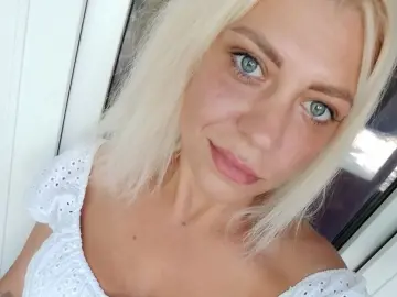 StasyTraiin  live sex cam