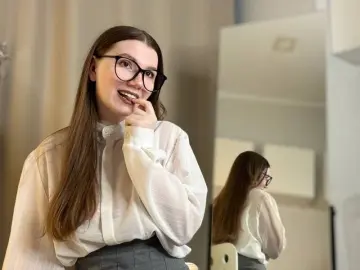 TerraTrinh  live sex cam