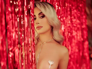 MaddyScarlett  live sex cam