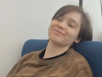 LorrettaHarvey  live sex cam