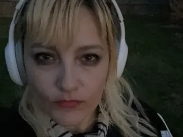 SamieAldridge  live sex cam
