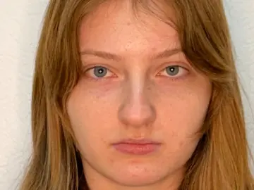 ZellaCarwin  live sex cam