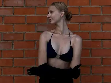 AlmaGrant  live sex cam
