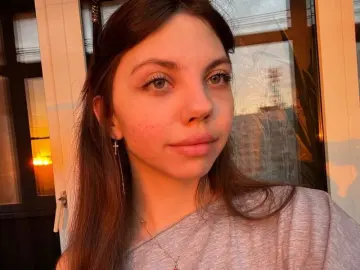 AsiaHovanes  live sex cam