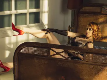 LeahRed  live sex cam