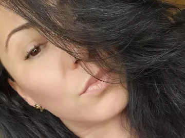 AmelyaBrown  live sex cam