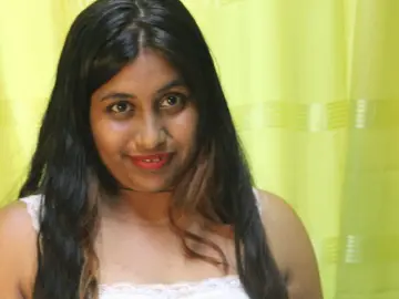 SophieSamaro  live sex cam