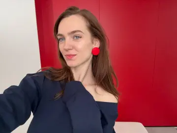 RubyMoore  live sex cam