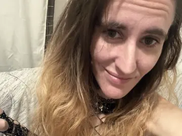Harleyann  live sex cam