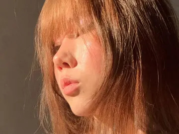 AmiraCorbell  live sex cam