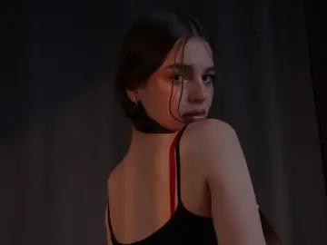 GertudeCova  live sex cam