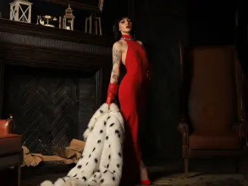 SilviaVinylstore  live sex cam