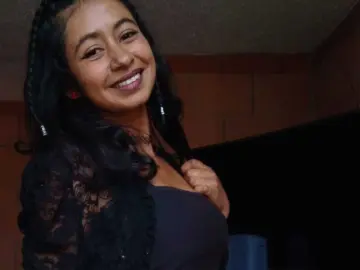 LauCardigan  live sex cam