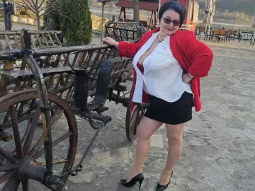 LiviaLorette  live sex cam