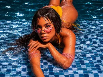 LorraineJhonsson  live sex cam
