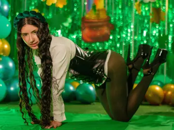 XiaQueen  live sex cam