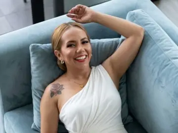 AmberDillucca  live sex cam