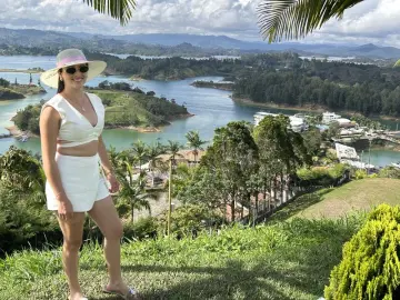 AuraCrhistina  live sex cam