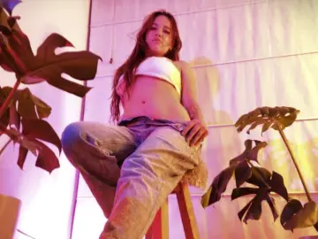 CaitlynRosee  live sex cam