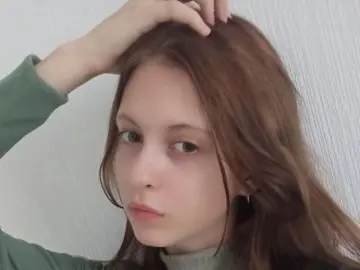 KylaLoynes  live sex cam