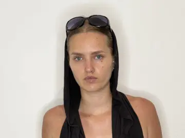 JohnieGreenwald  live sex cam
