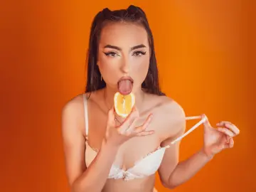 LeyahMyers  live sex cam