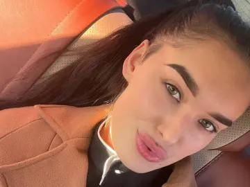EmelyMastorovo  live sex cam