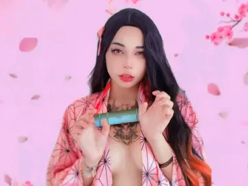 Jaadeeuwu  live sex cam