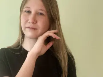 AdriaSecker  live sex cam