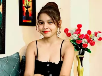 AdrianaReyez  live sex cam