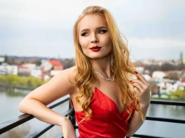 ChloeRichardson  live sex cam