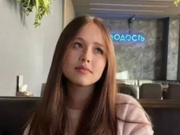 OlesiaSun  live sex cam