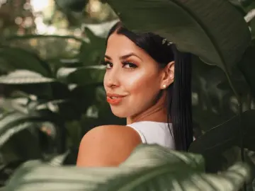 LuisanaVela  live sex cam