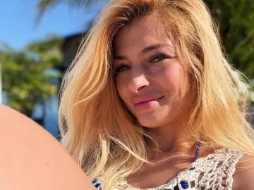 RonieParker  live sex cam