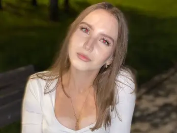ChuMyrlie  live sex cam