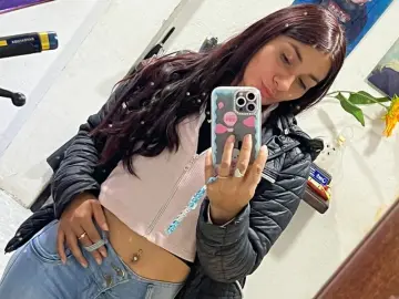 NickyMiler  live sex cam