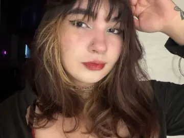 ElyBeherit  live sex cam