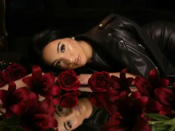 LoraEve  live sex cam