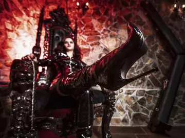 IsisKnox  live sex cam