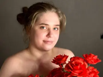 MeganVioler  live sex cam