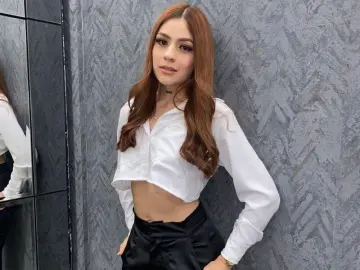 AriaWillss  live sex cam