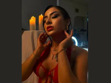 DeboraGale  live sex cam