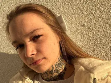 ClarethaSchanck  live sex cam