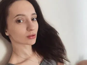 NikaBern  live sex cam