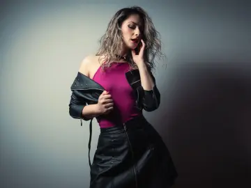 AryTorres  live sex cam