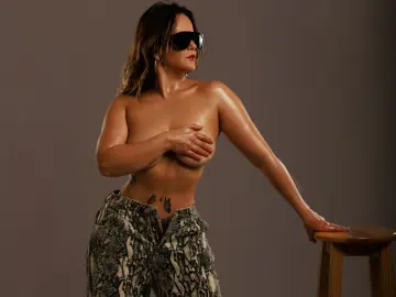 ChanellHilton  live sex cam