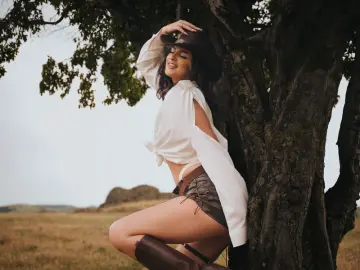 NatashaOlive  live sex cam