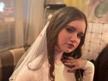 NylaMondor  live sex cam