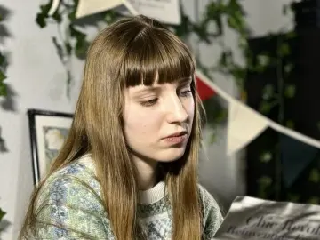 JonieGladu  live sex cam