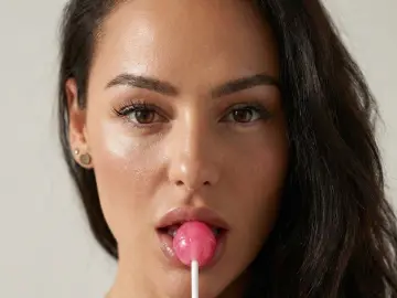 MilanaBellucci  live sex cam